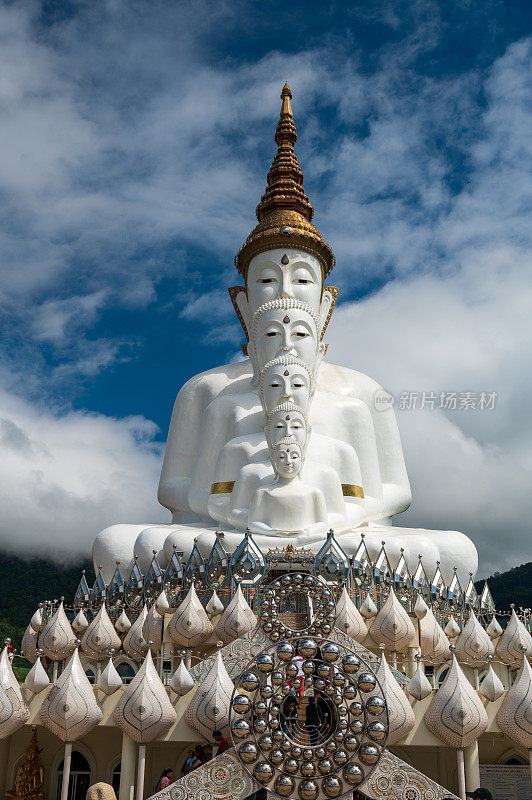 Wat Phra That Pha Son Kaew，泰国碧差汶省Khao Kho区